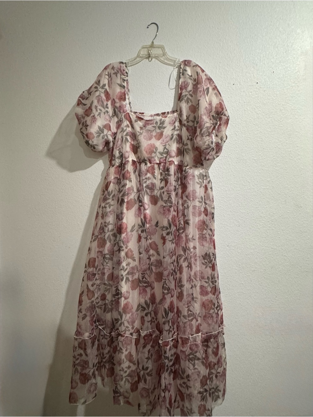 Pink Floral Midi Dress with Puff Sleeves